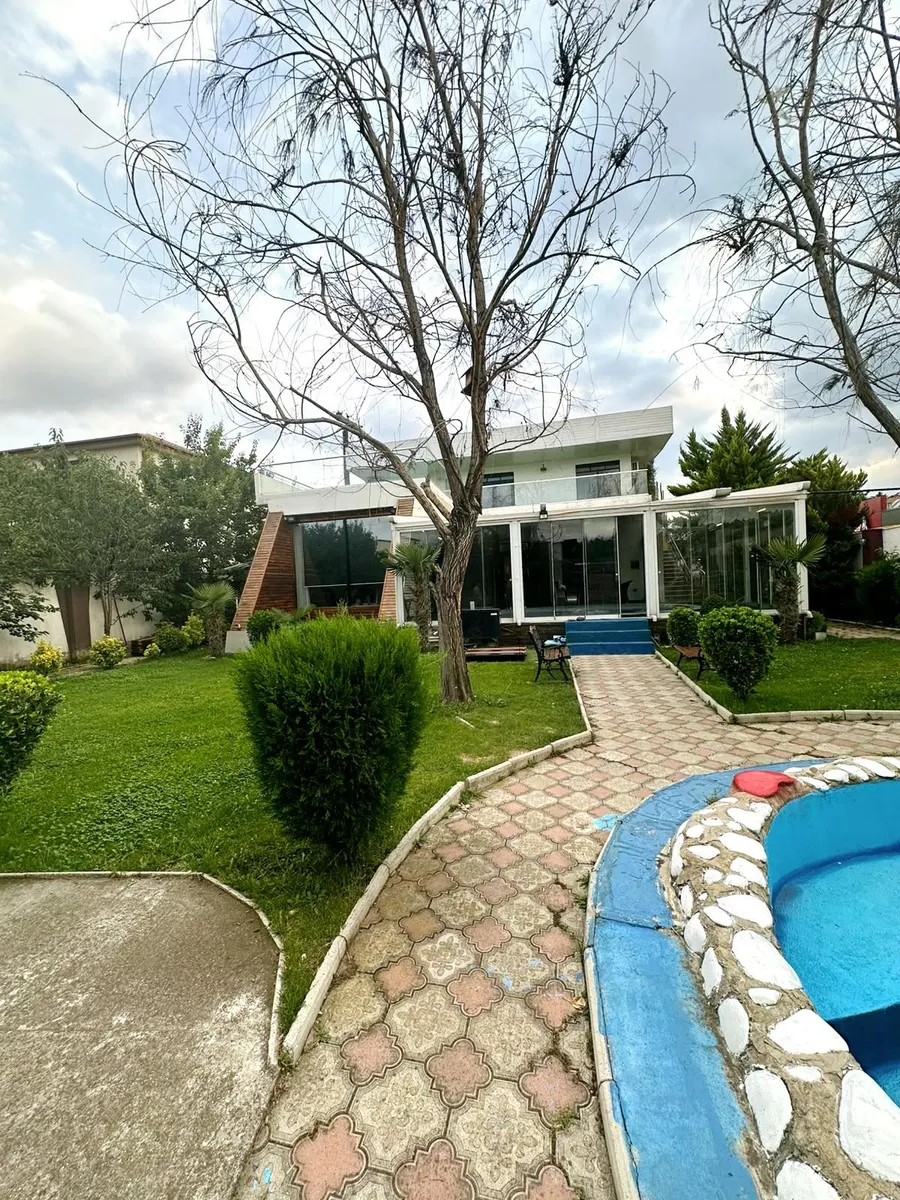 House, 6-room, 600 m²