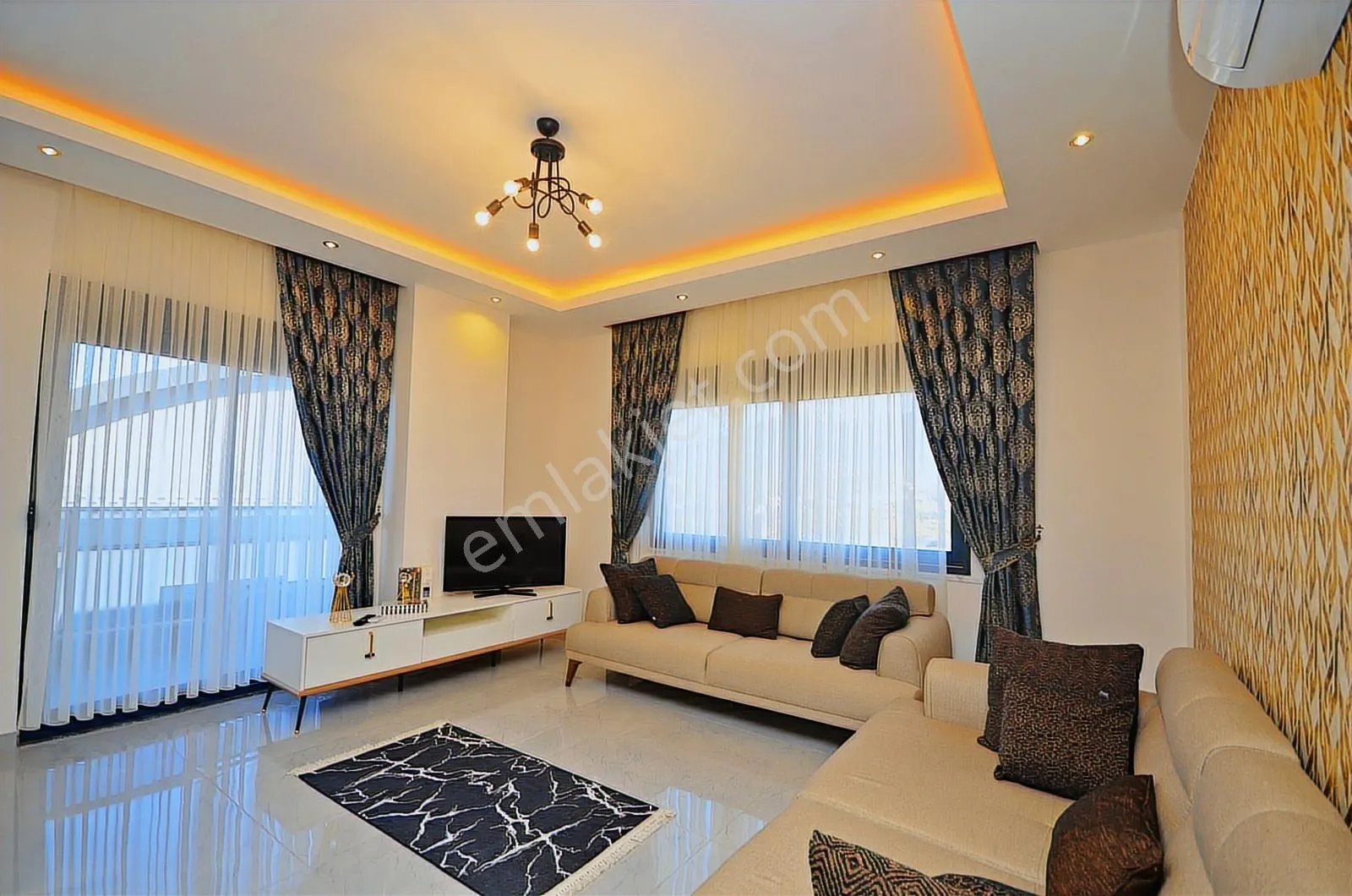 Apartment, 4-room, 145 m²