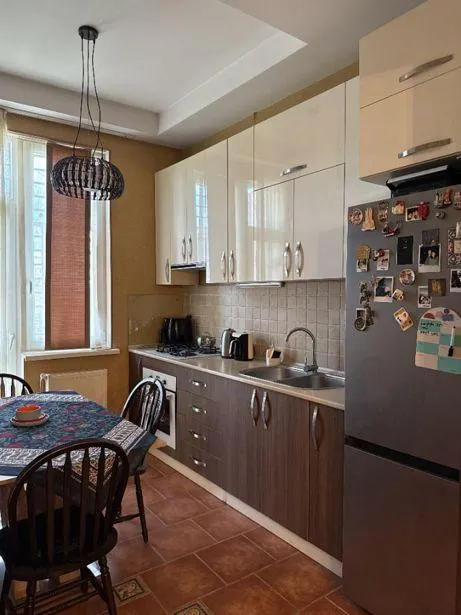 Квартира, 3-комн., 76 м²