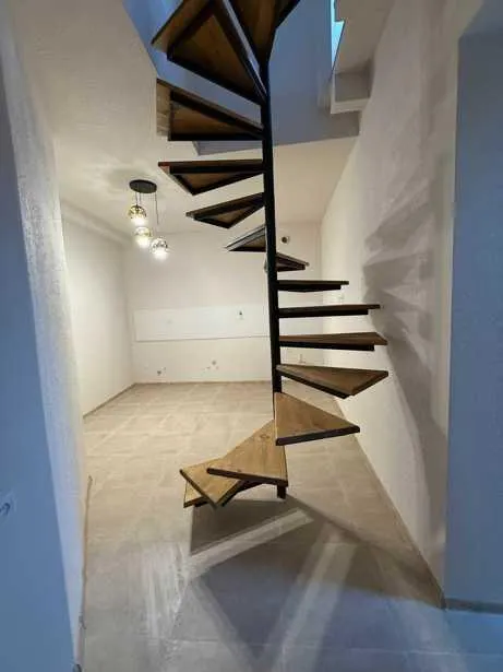 Дом, 5-комн., 165 м²