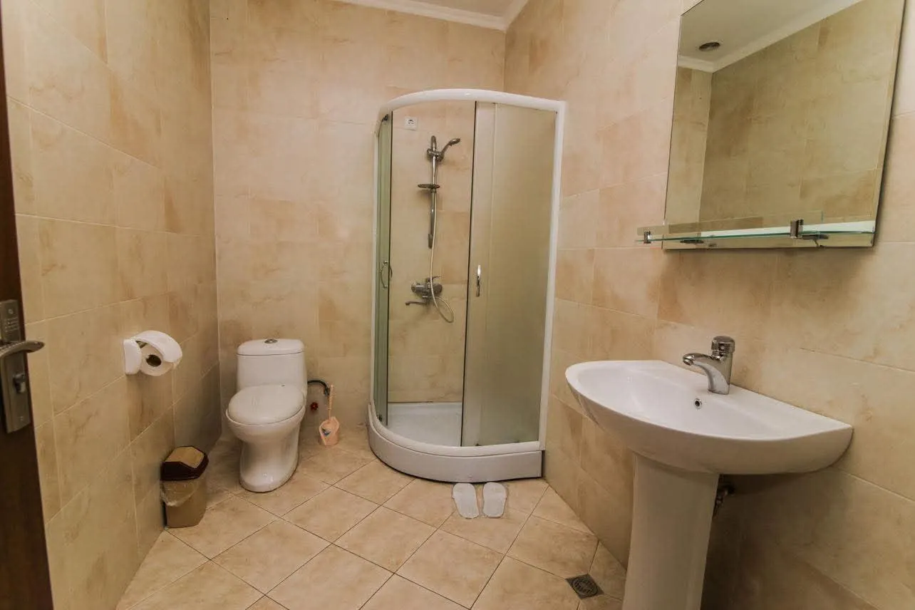 House, 10-room, 306 m²