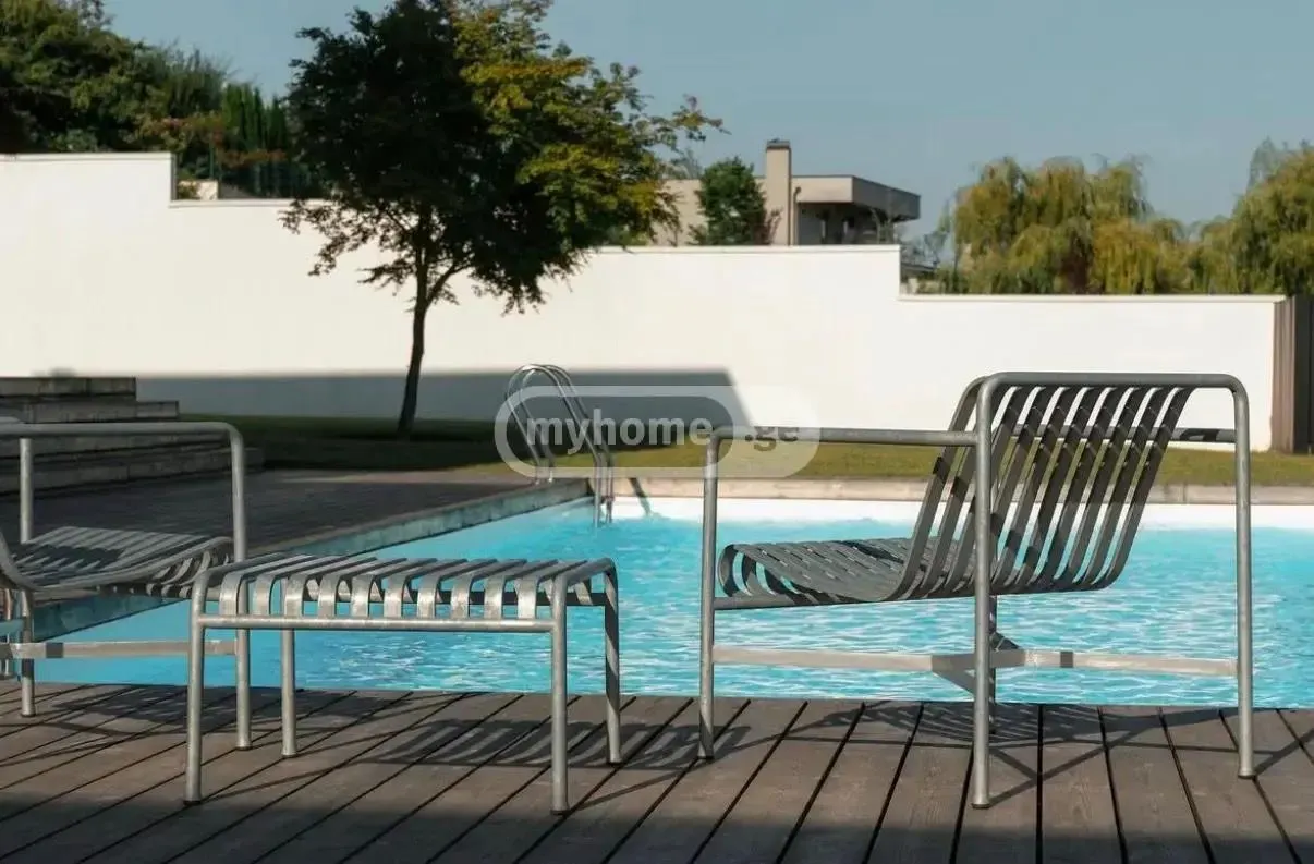 Дом, 8-комн., 1500 м²