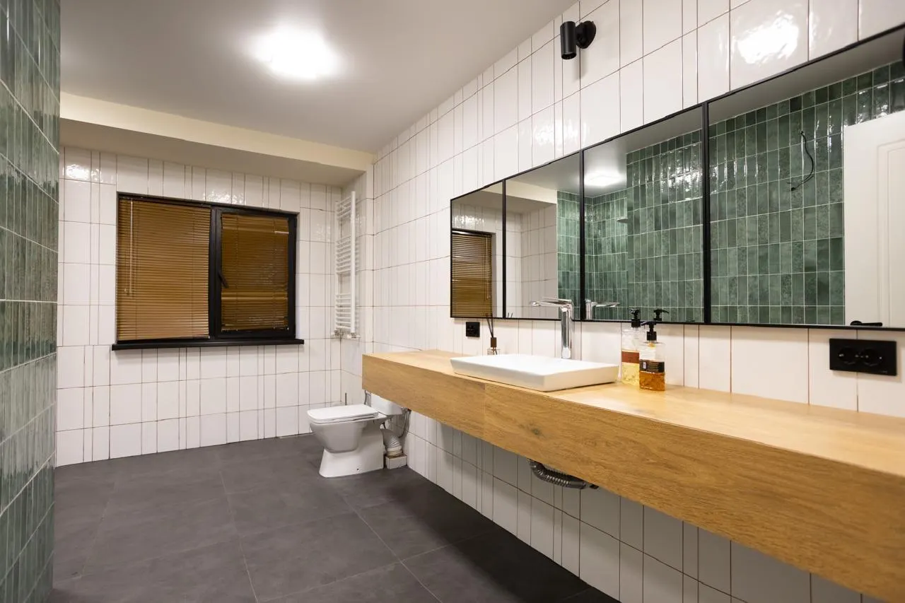 House, 5-room, 300 m², Lisi Green Town