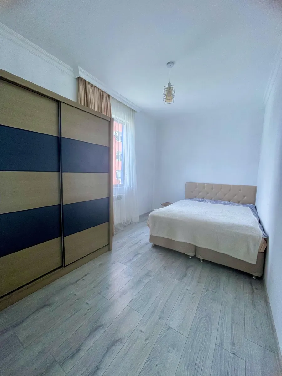 Дом, 5-комн., 423 м²