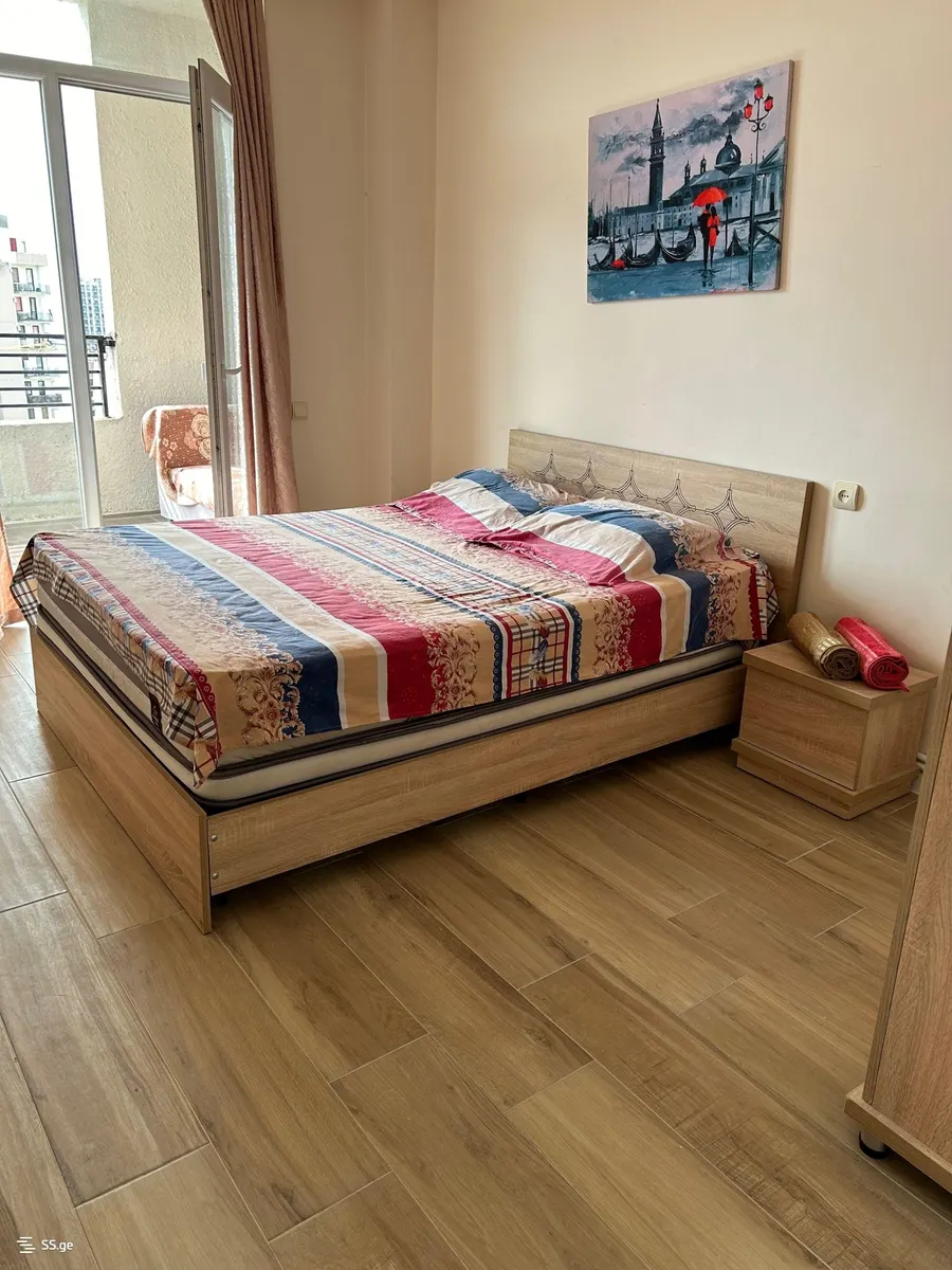 Квартира, 2-комн., 65 м², Aleksi Gobronidze St, 11