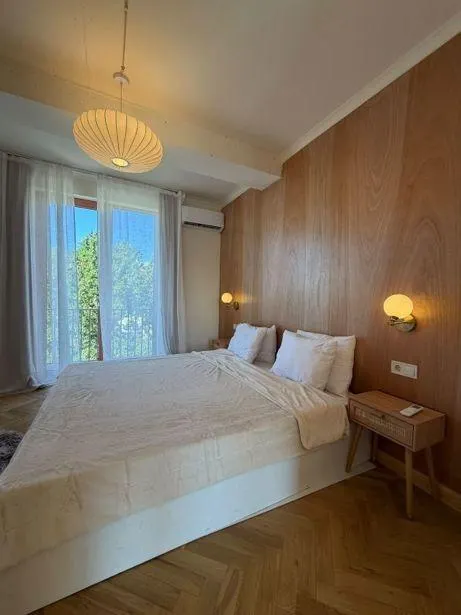 Apartment, 4-room, 207 m², Midamo Voroncovi