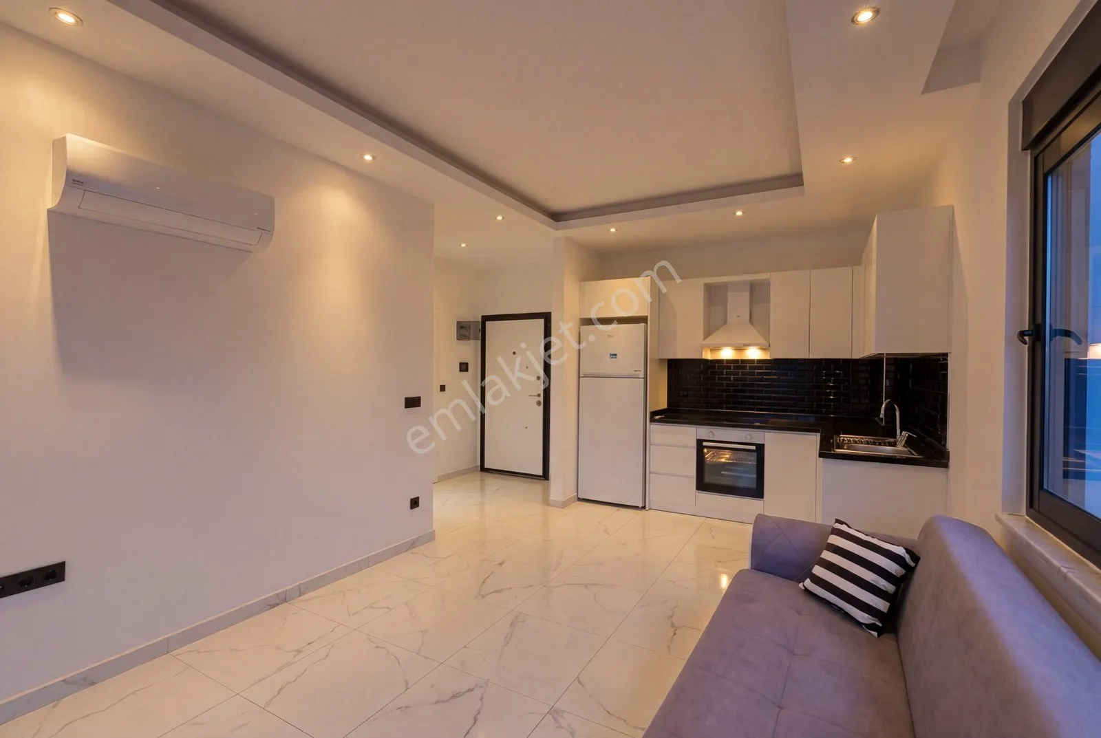 Apartment, 2-room, 55 m²