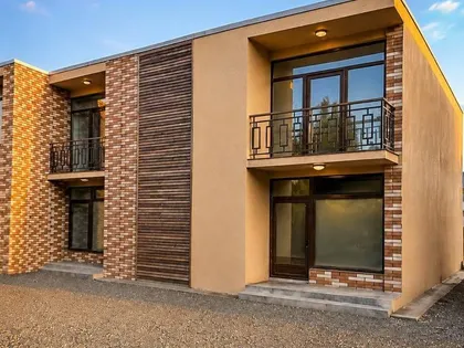 House, 3-room, 95.08 m²