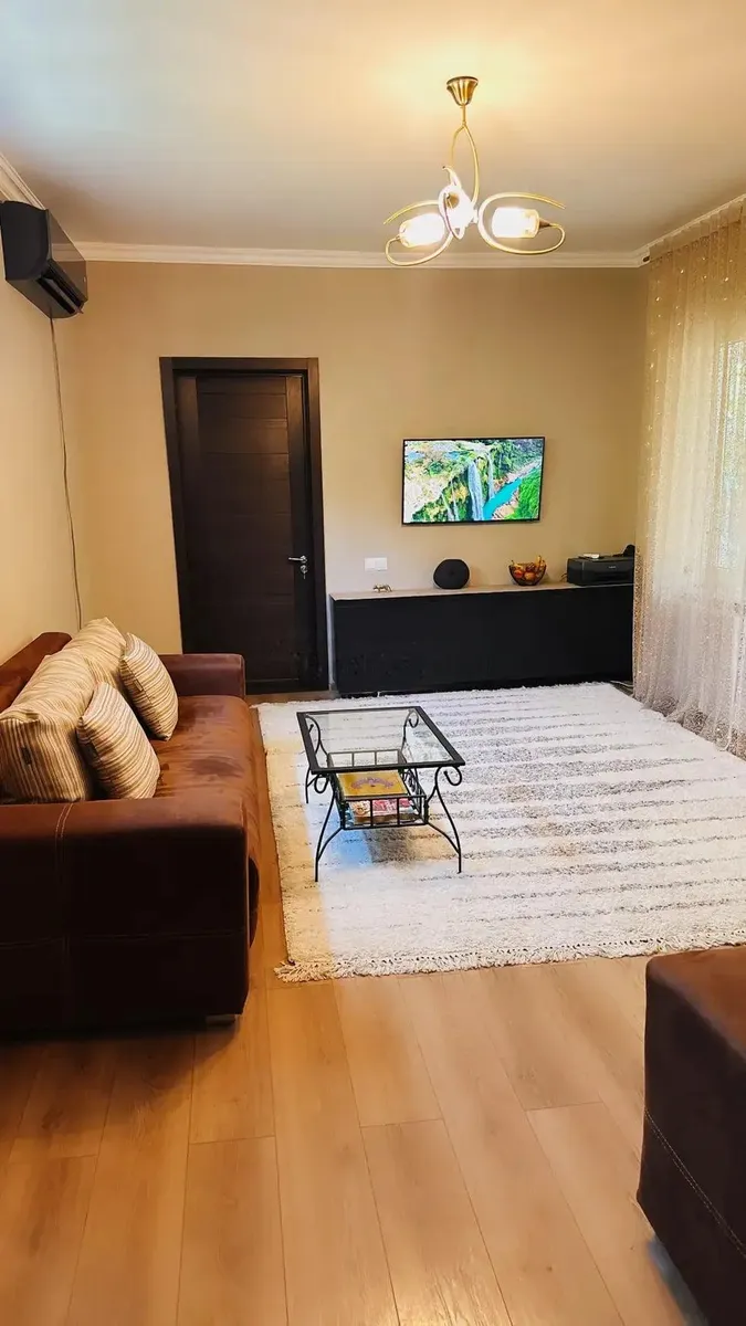 Дом, 2-комн., 110 м²