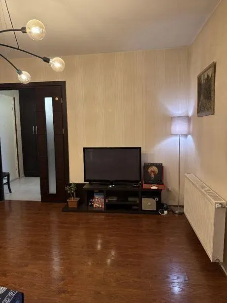 Квартира, 3-комн., 76 м²