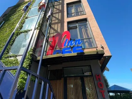 Дом, 5-комн., 450 м²