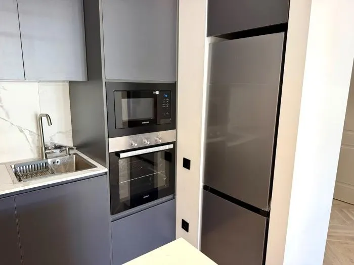 Квартира, 2-комн., 65 м²