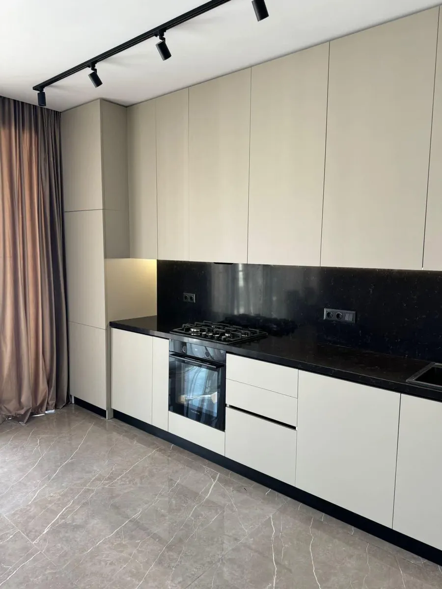 Квартира, 1-комн., 120 м², Jikia House
