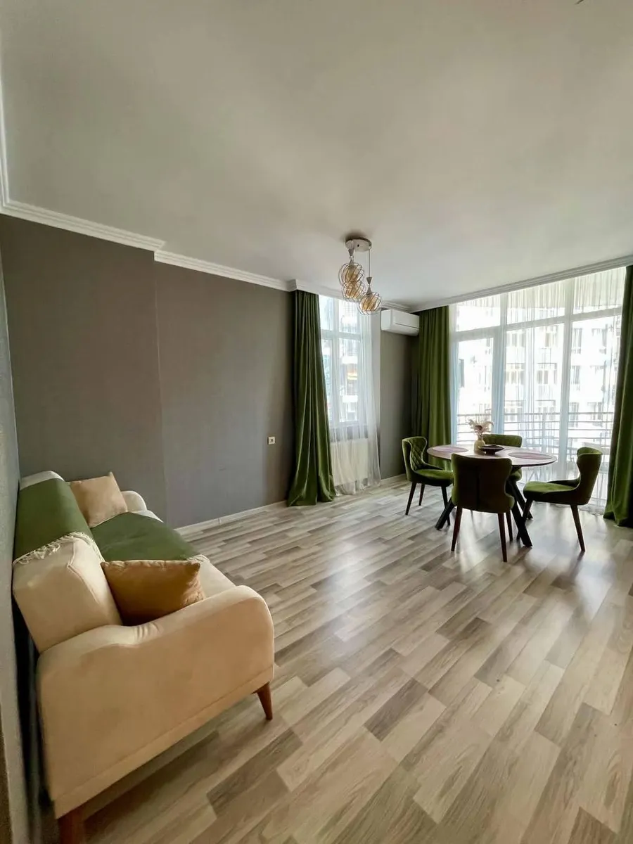 Квартира, 3-комн., 75 м², Real Palace