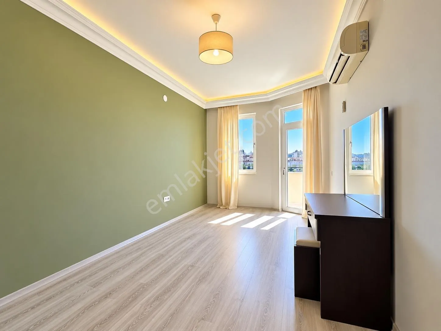 Apartment, 3-room, 100 m²