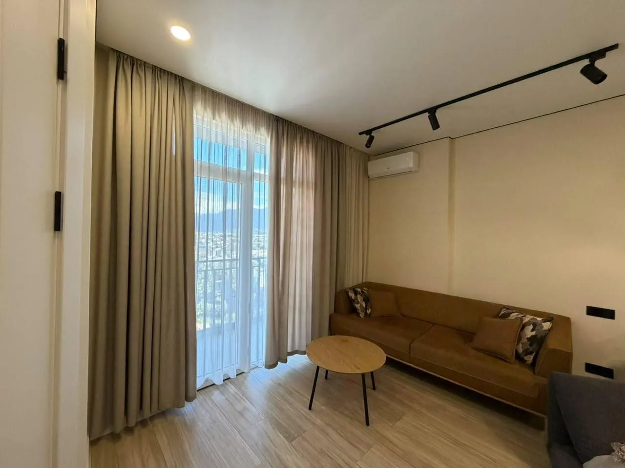 Квартира, 2-комн., 43 м²