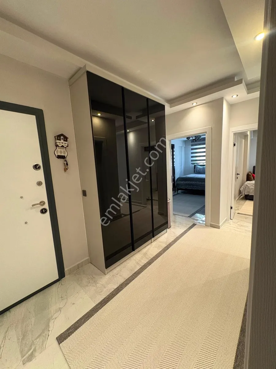 Apartment, 4-room, 140 m²