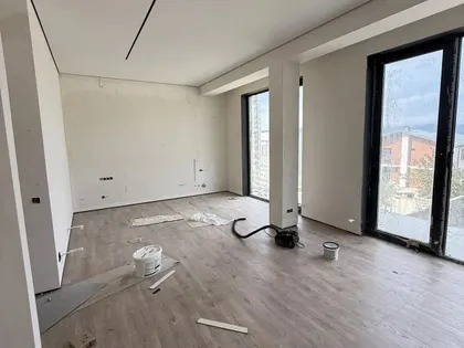 Дом, 5-комн., 275 м²