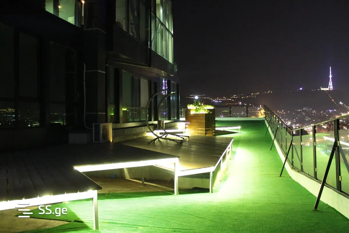 Квартира, 5-комн., 450 м²