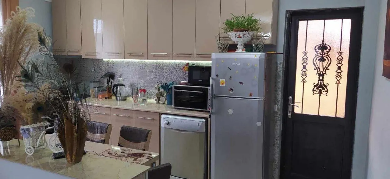 House, 3-room, 103 m²