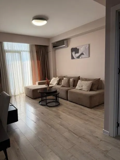 ბინა, 3-ოთახიანი, 60 მ², Asmati St, 8a