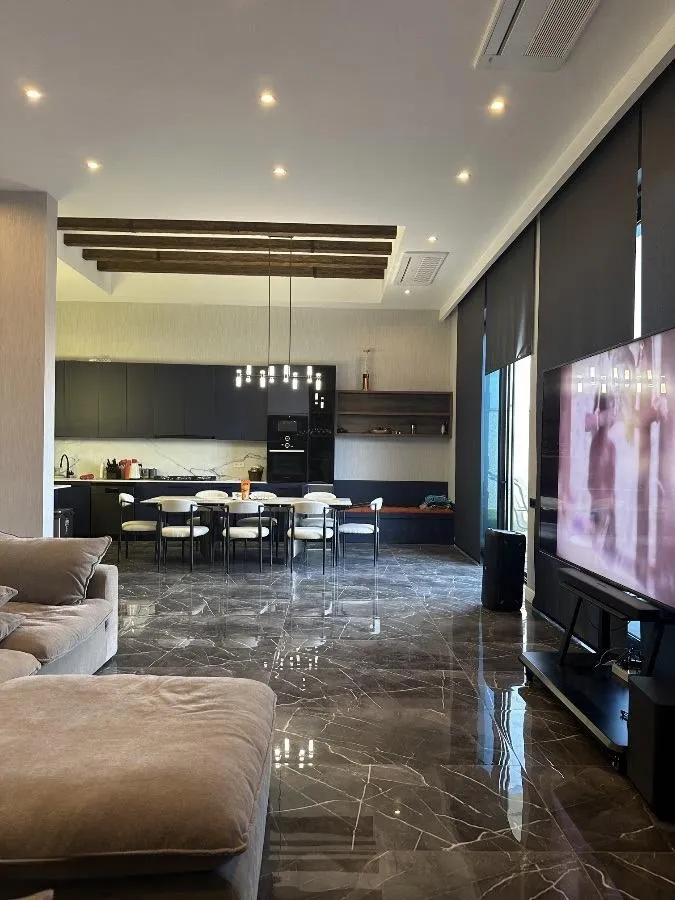 Дом, 6-комн., 400 м²