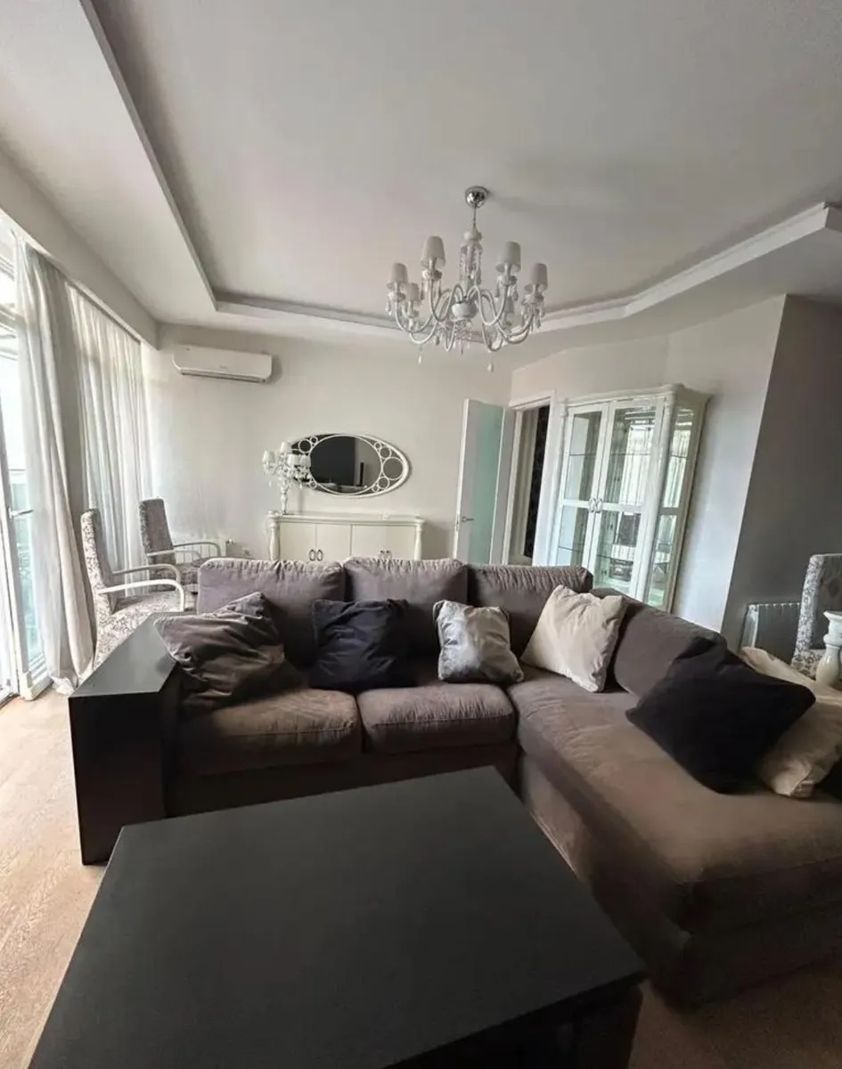 Квартира, 3-комн., 124 м²
