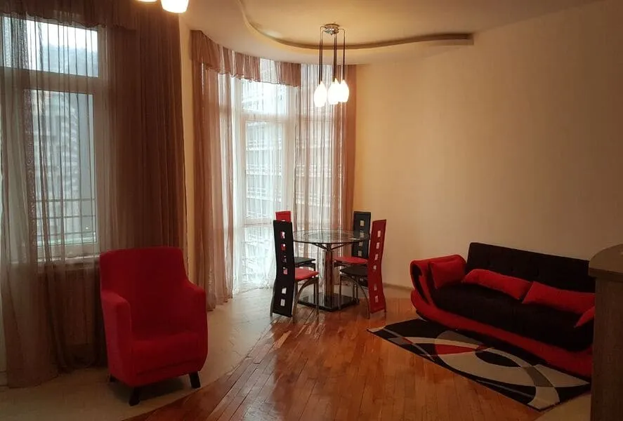 Квартира, 2-комн., 67 м²