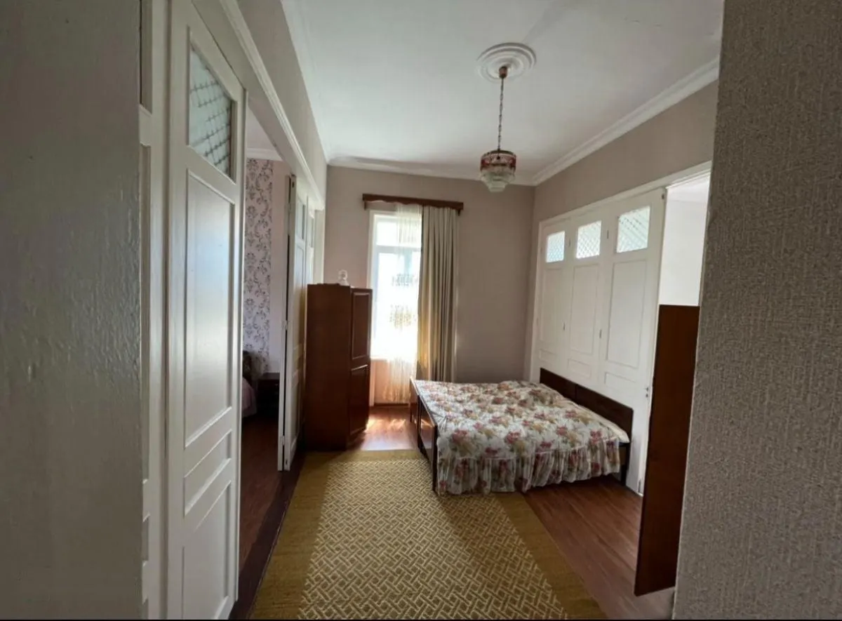 Дом, 7-комн., 450 м²