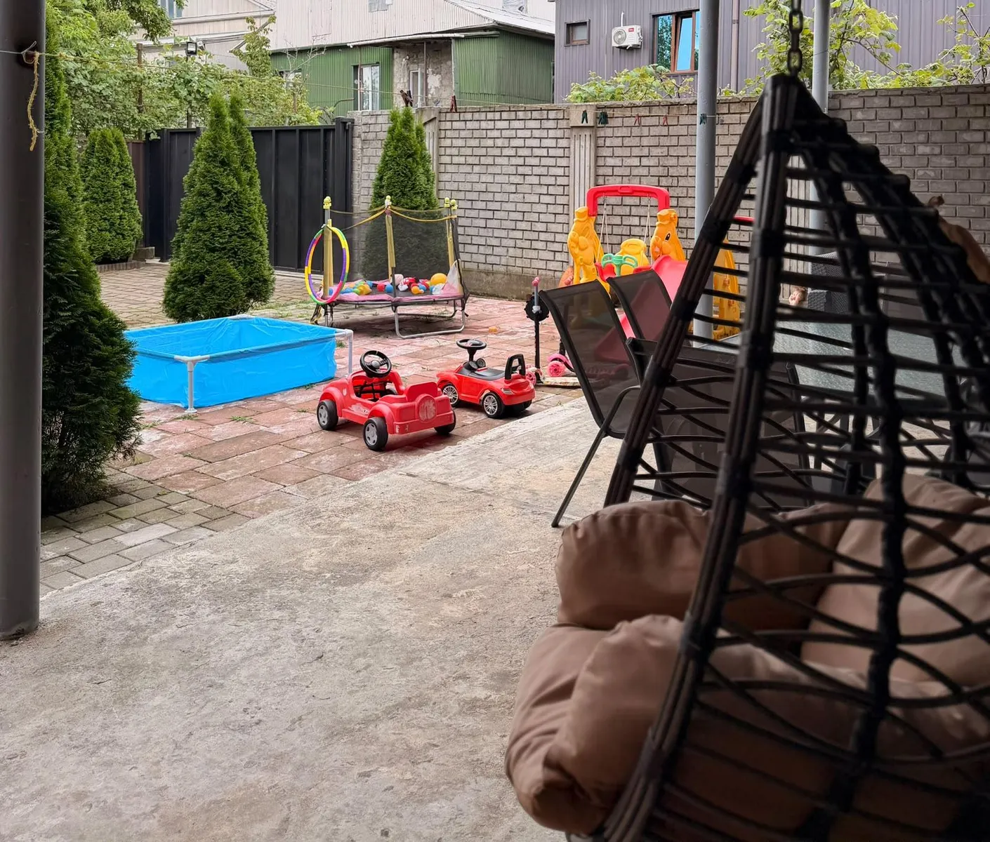 House, 5-room, 460 m²