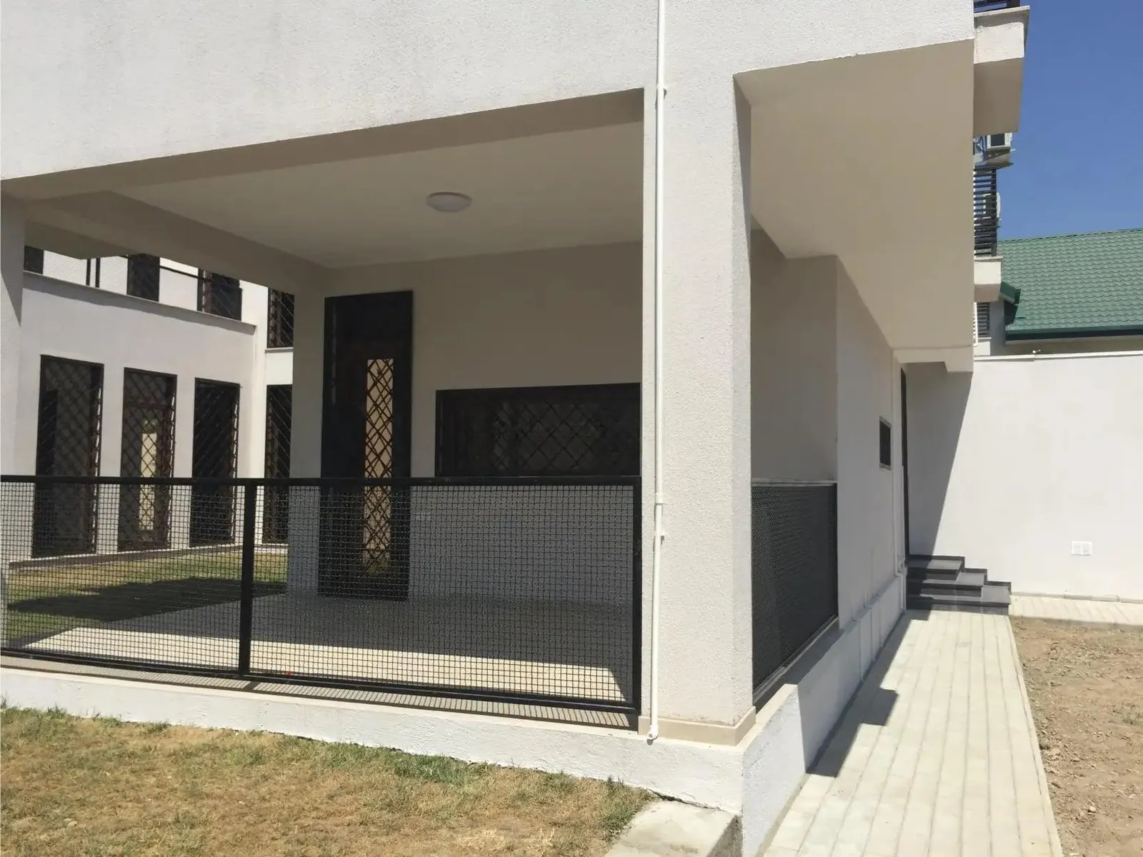 House, 7-room, 355 m²