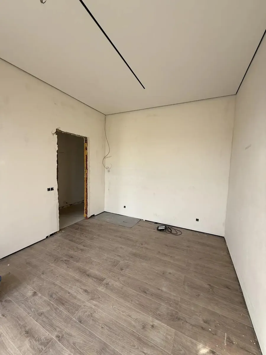 Дом, 5-комн., 275 м²