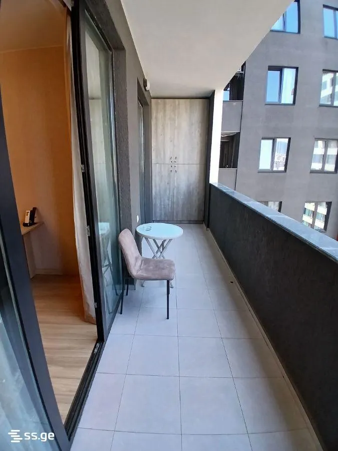 Apartment, 2-room, 60 m², Green Alley
