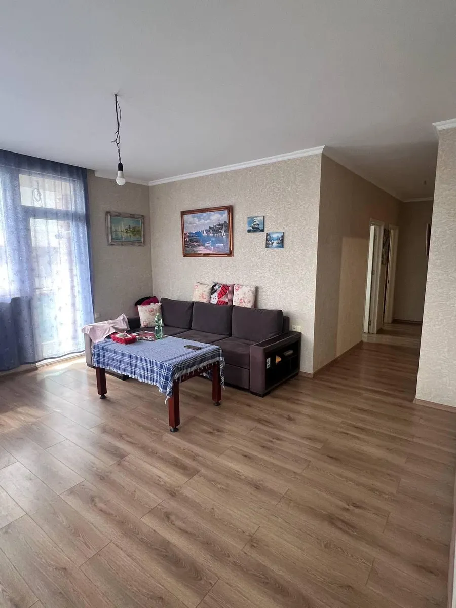 Квартира, 4-комн., 115 м²