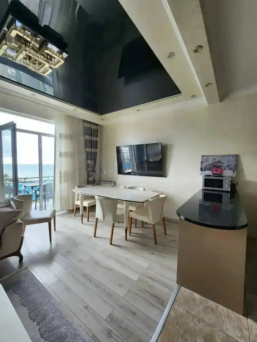 Квартира, 3-комн., 100 м²