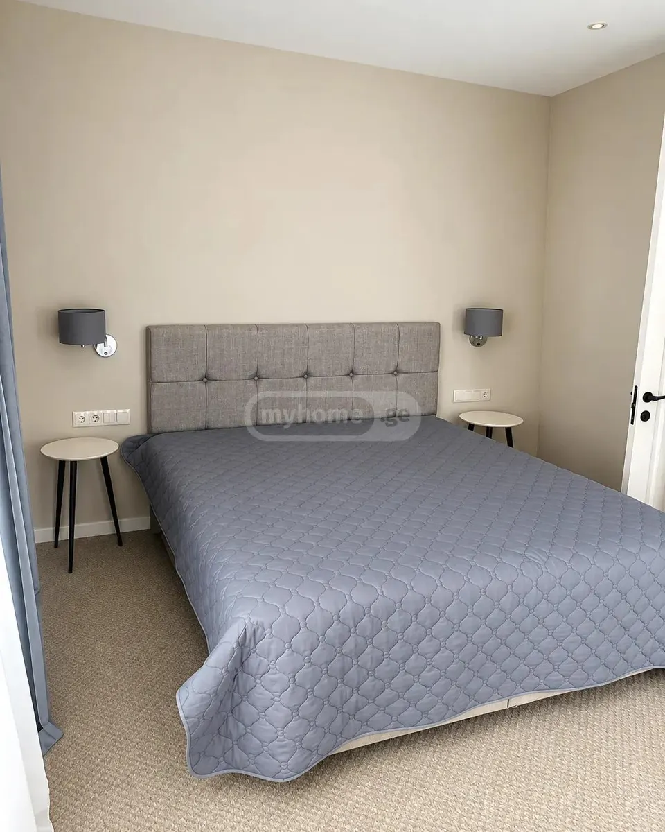 House, 5-room, 500 m²