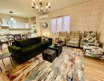 Дом, 5-комн., 260 м²