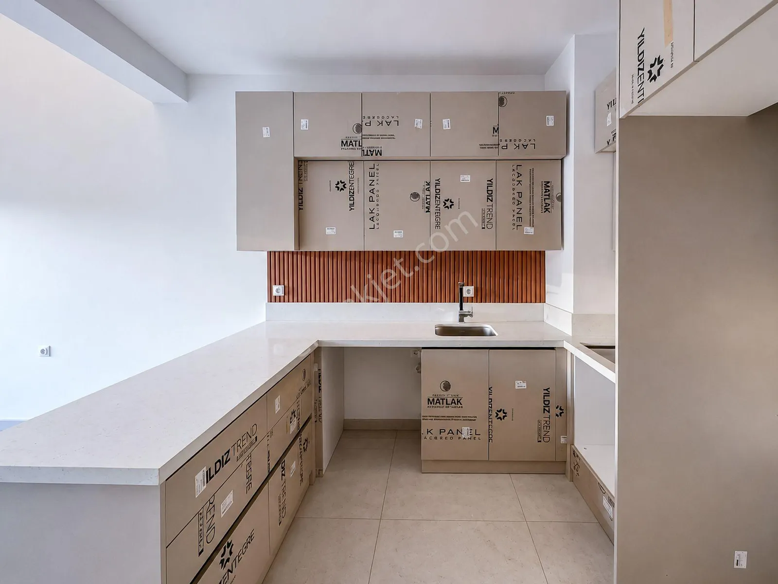 Apartment, 3-room, 100 m²