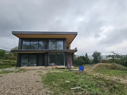 Дом, 10-комн., 418 м²