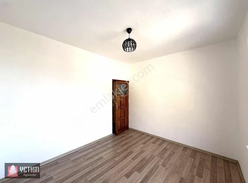 Квартира, 3-комн., 120 м²
