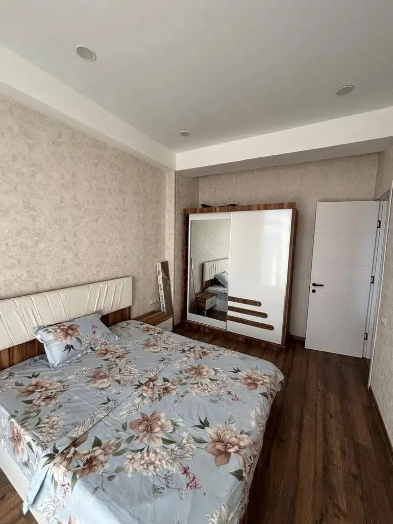 Квартира, 4-комн., 110 м², Omar Khizanishvili St, 2