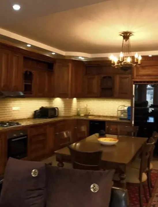 Квартира, 4-комн., 150 м²