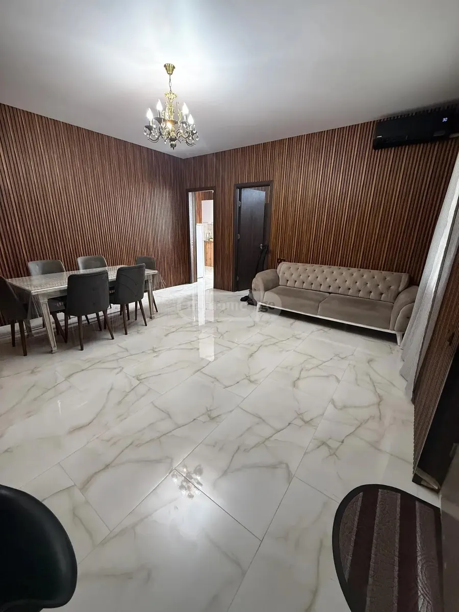 House, 3-room, 45 m²