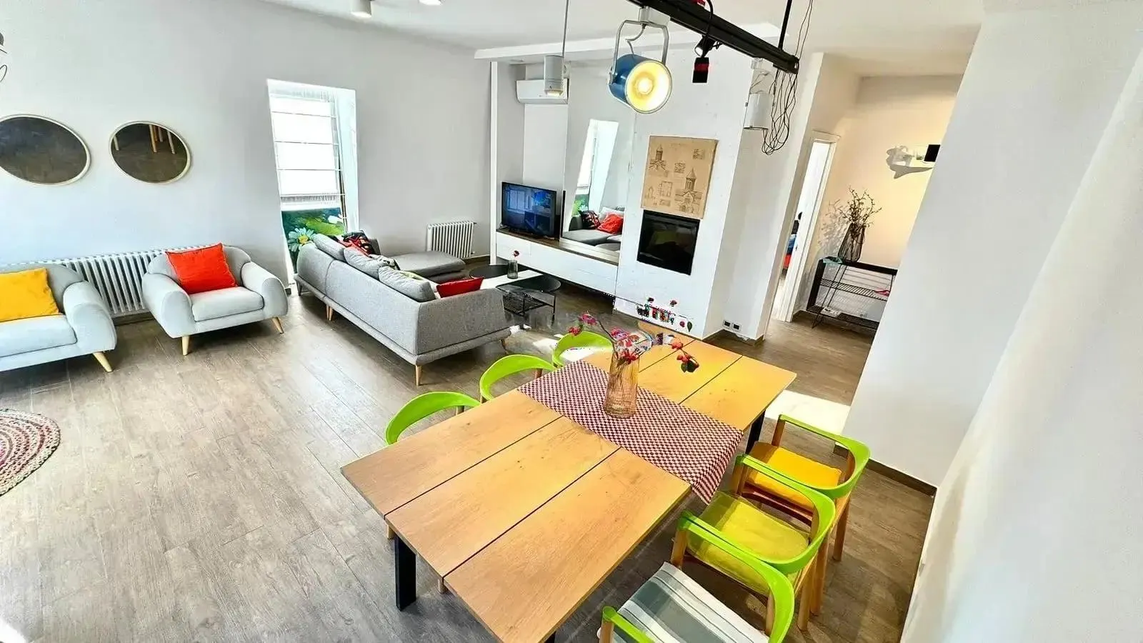 Квартира, 3-комн., 115 м²