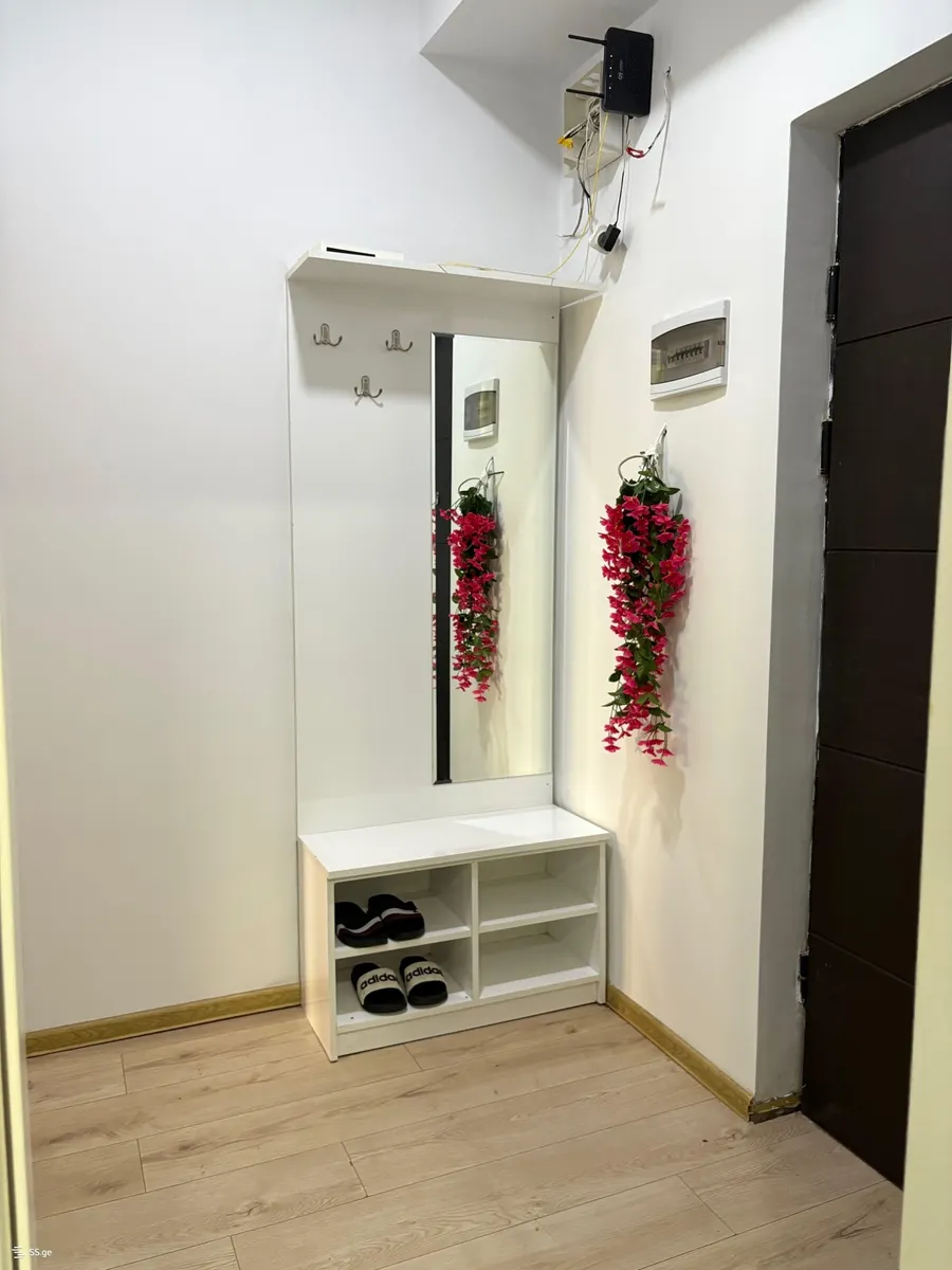 ბინა, 2-ოთახიანი, 60 მ², Pekini Plaza