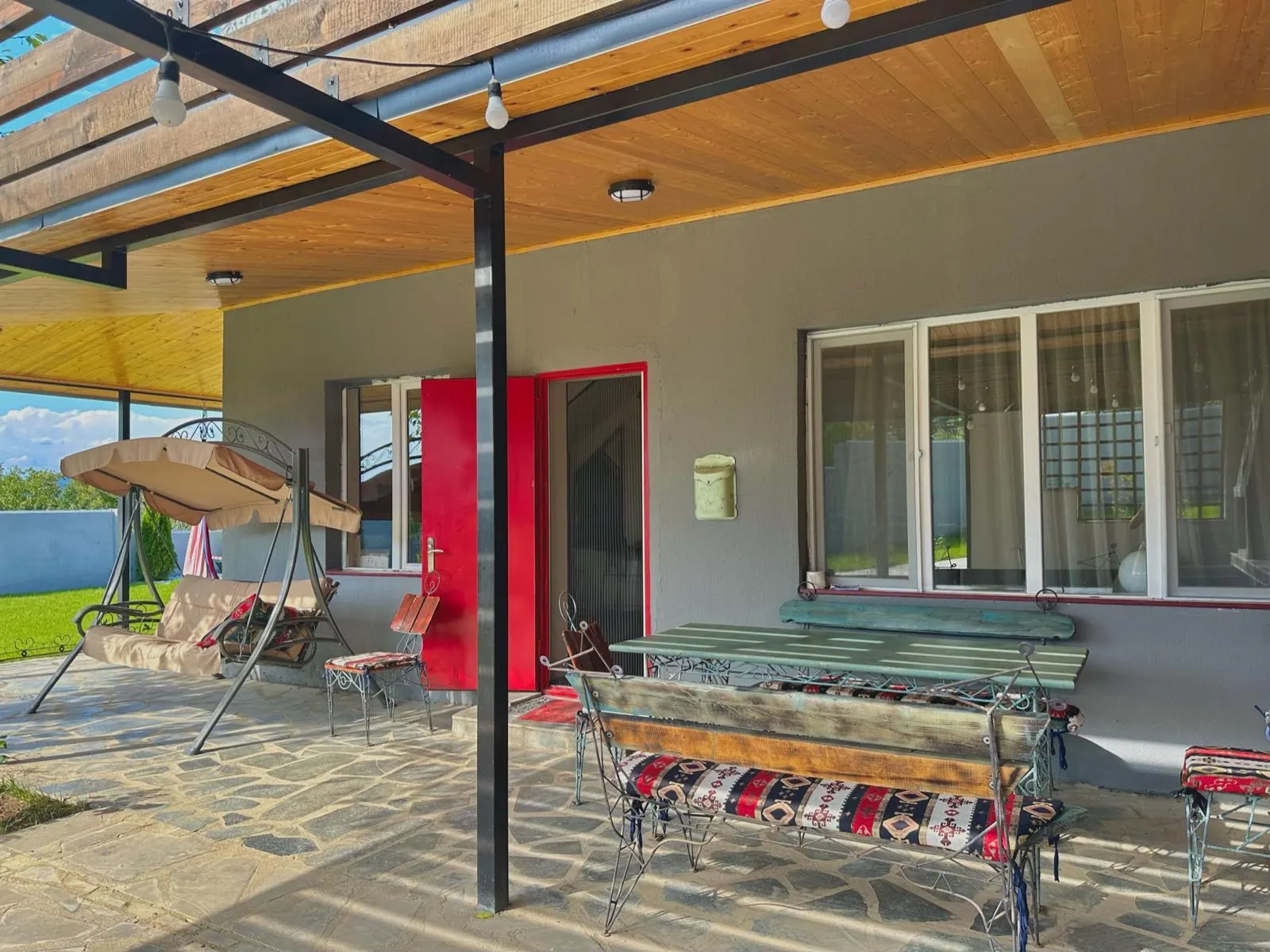 Дом, 5-комн., 290.75 м²