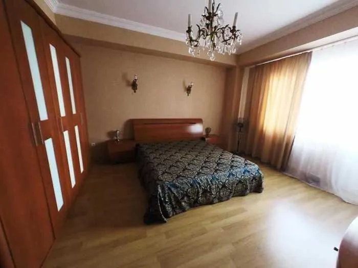 Квартира, 4-комн., 108 м²