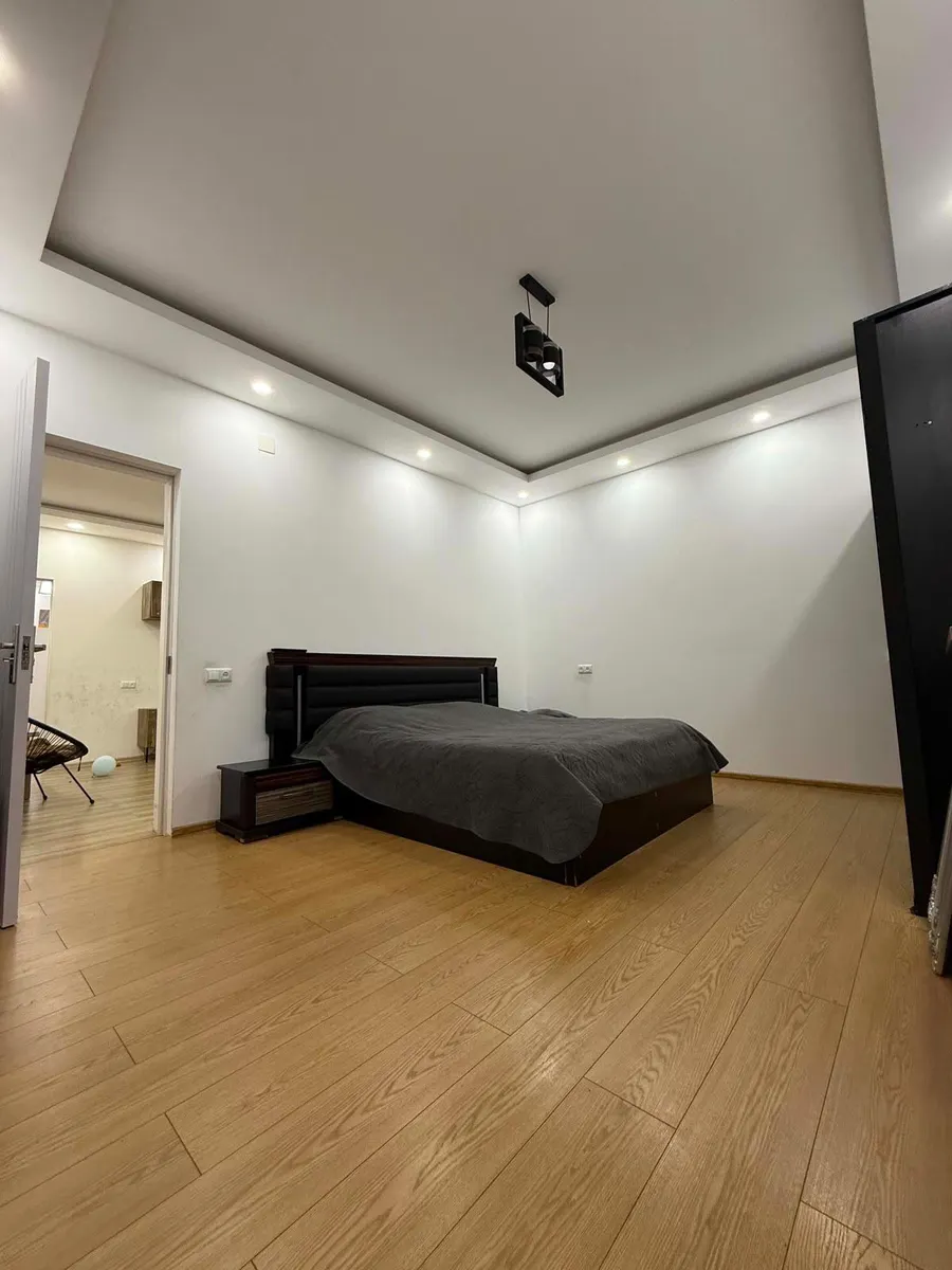 House, 5-room, 460 m²