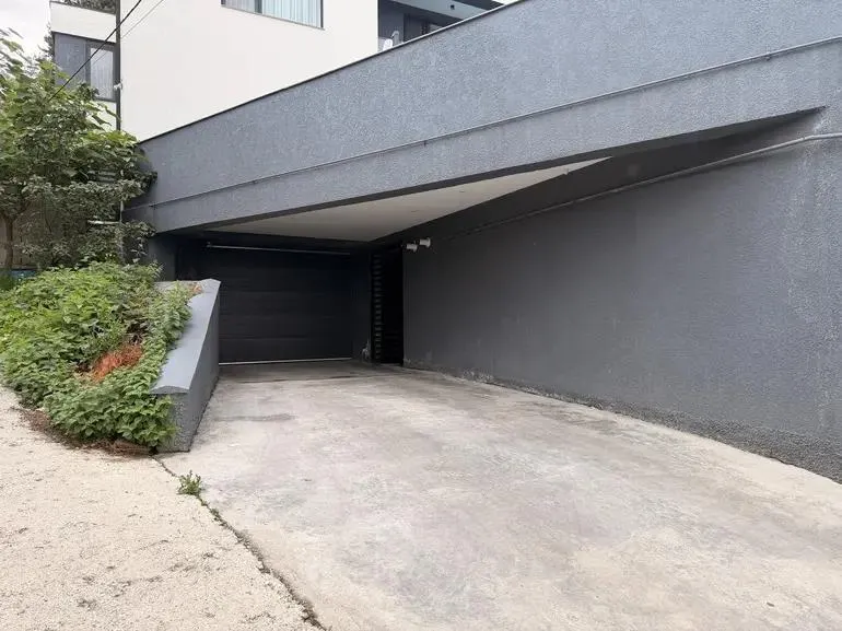 Дом, 6-комн., 355 м²