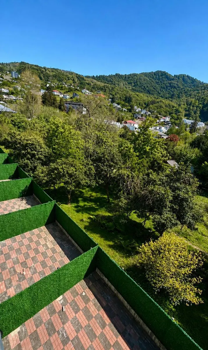 House, 4-room, 185 m²